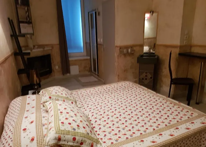 Alpes Barreme Hotel *