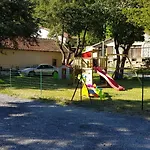 Hotel Alpes Barreme *