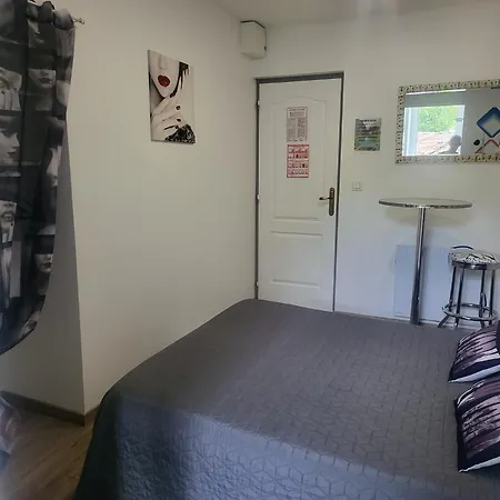 Alpes Barreme 酒店 *