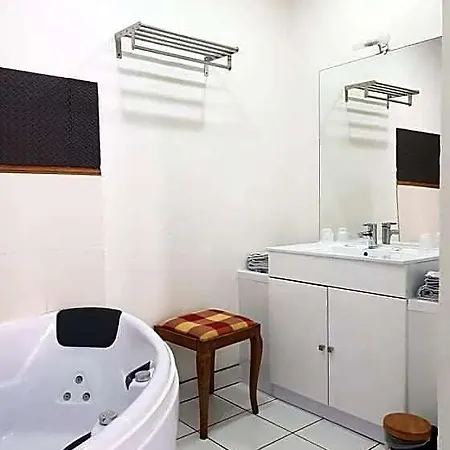 Alpes Barreme Hotel